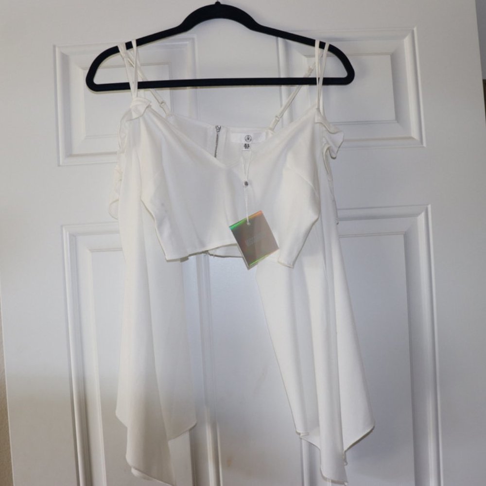 Missguided White Frill Sleeve Tie Front Crop Top